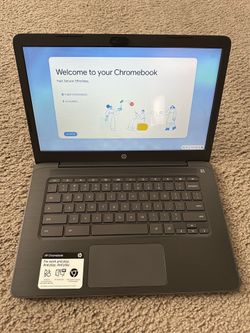 Lenovo - Chromebook 3 11.6" HD Laptop - Celeron N4020 - 4GB Memory - 64GB eMMC - Onyx Black