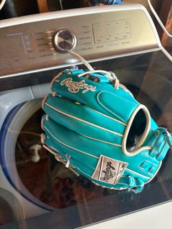 Rawlings HOH 11.5” RHT softball glove