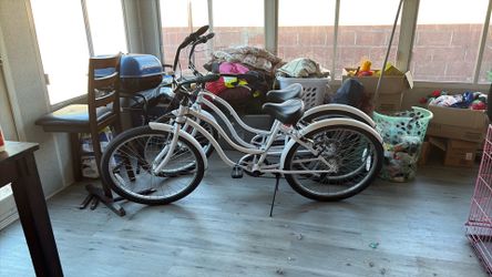 One beach cruiser