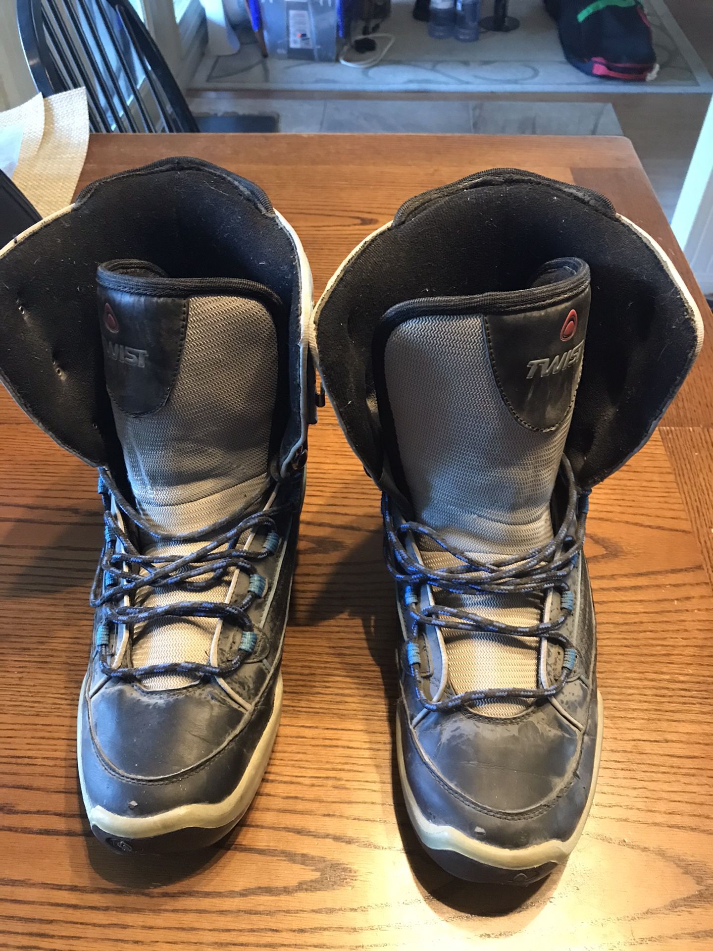 Size 14 Snowboard Boots for Sale in Riverside, CA - OfferUp