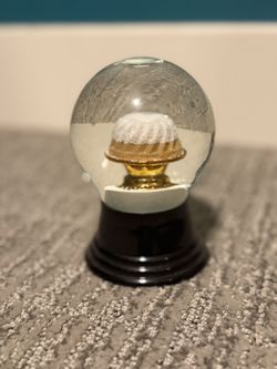 Cake Snow Globe – Cute Dessert Decor