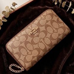 Coach wallet