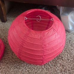 6 red paper lanterns.