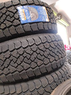 New set of tires 275 55 20 zeetex all terrain
