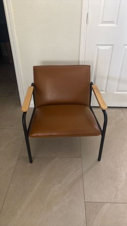 Leather Lounge Chair