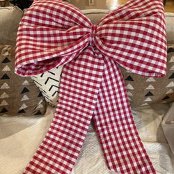 Red And White Gingham Giant Now