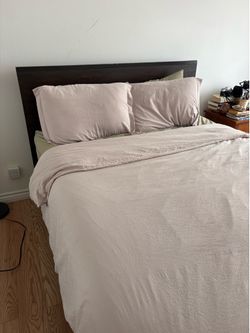 Queen Size Bed Set