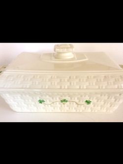 Belleek Everyday 2 Quart Covered Casserole Dish,New Products : American Fashion Style Bags On Sale