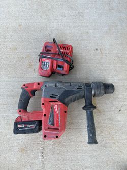 Milwaukee 2717-20  M18 FUEL 1-9/16" SDS Max Rotary Hammer, Battery and charger 