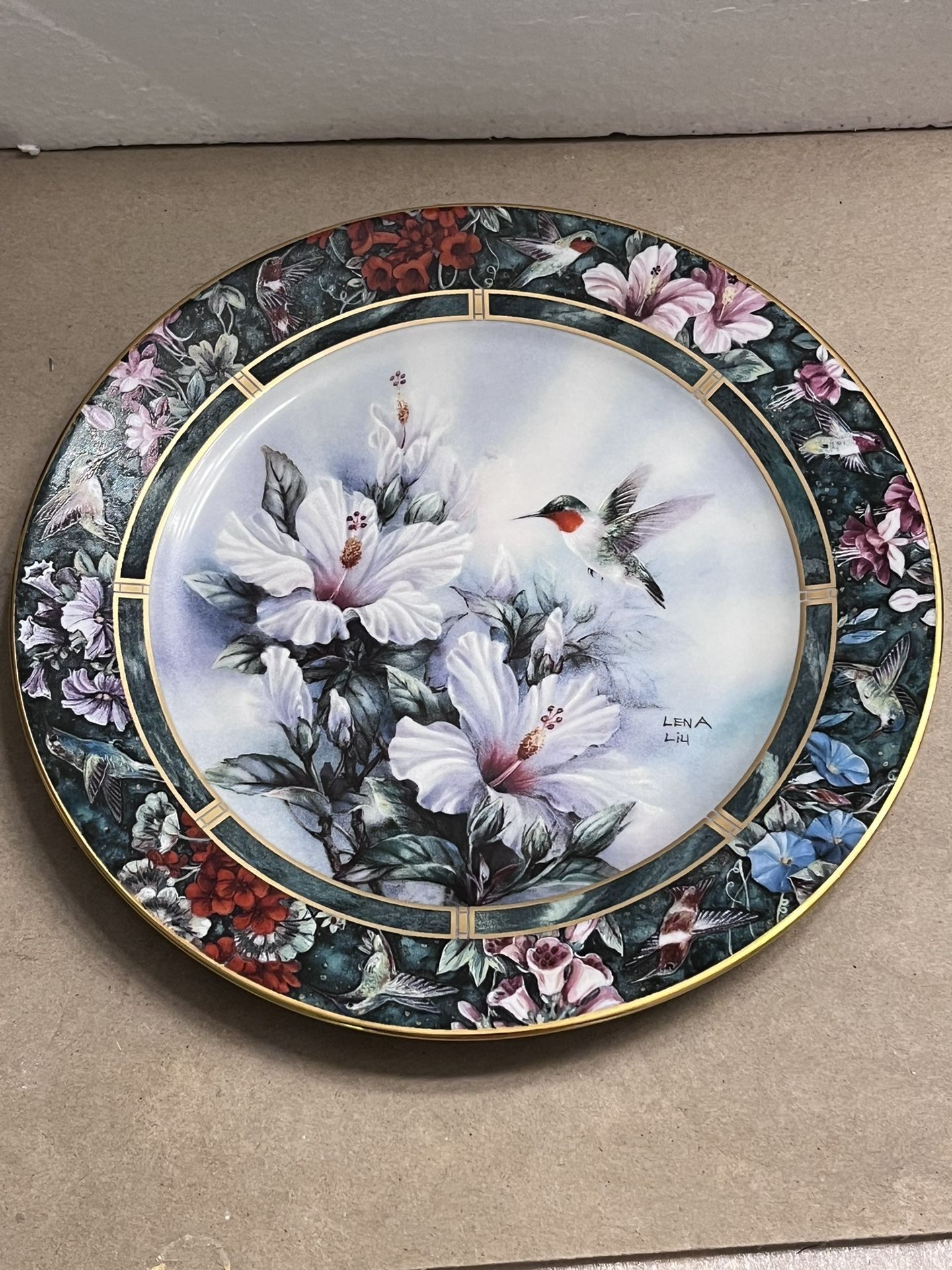 Lena Liu Ruby-Throated Hummingbird First Issue Collector Plate 1992