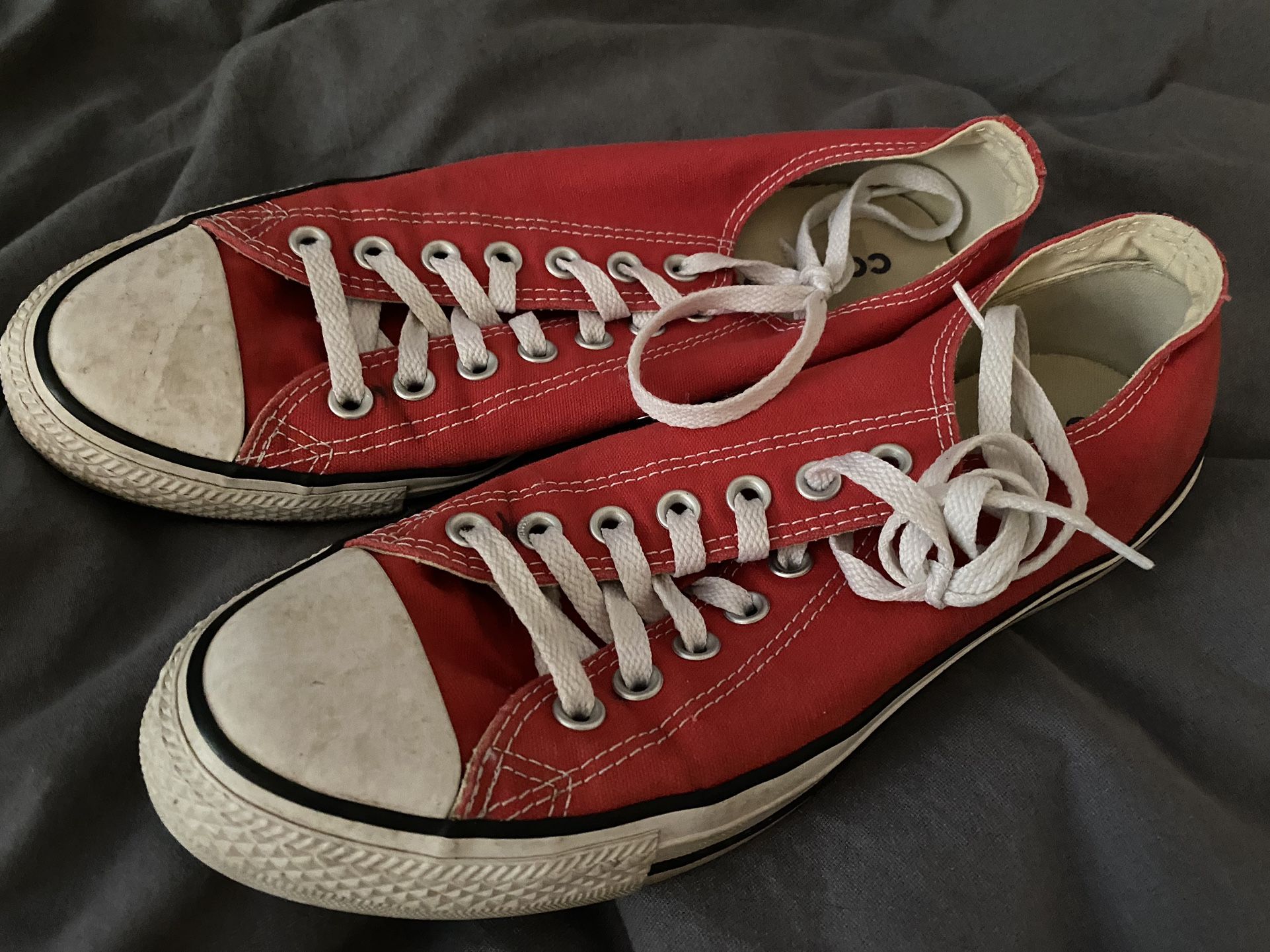 Converse All Star Sneaker size 9(mens)