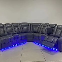 Power Reclining Sectional With USB And Blue Tooth 