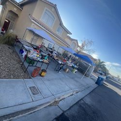 Ginormous Yard Sale Full Of Collectibles Even Redlines!!!