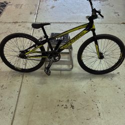 Chase Edge 24” Cruiser X