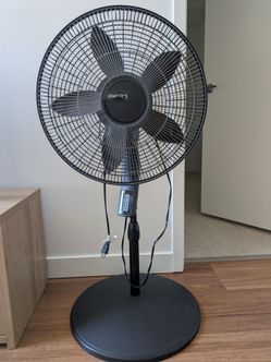 Lasko standing fan