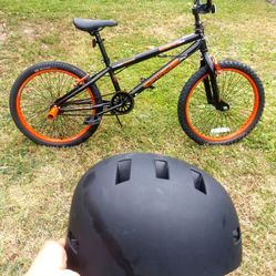 Nice Condition Ready Ridding BMX Bike Bicycle N Helmet Kid