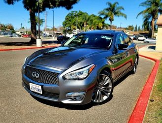 2016 Infiniti Q70