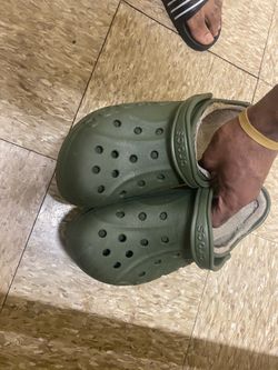 crocs