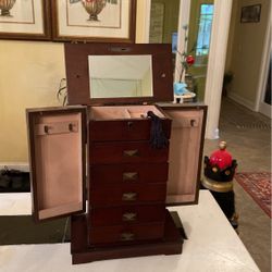 Jewelry Box, Great For Holiday Jewelry 