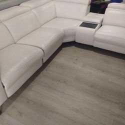 SECTIONAL GENUINE 100% LEATHER RECLINER ELECTRIC WHITE... DELIVERY SERVICE AVAILAIBLE ✅💥🚚