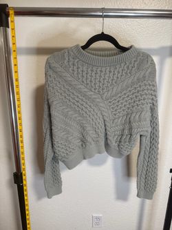 Jessica Simpson Gray Cable Knit Cropped Sweater – Size Small