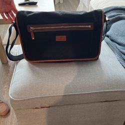 Trafalgar Messenger Bag - Authentic - Black Canvas And Leather