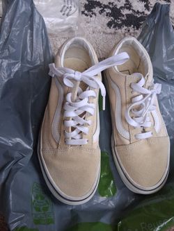 Vans size 6 asking $5