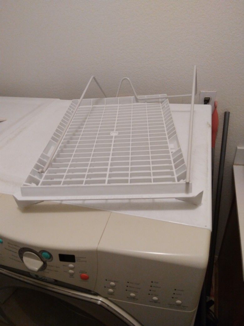 Whirlpool Duet Washer And Dryer Set On Pedestals W/ Shoe Rack for Sale in Lake Elsinore, CA