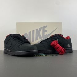 Supreme x Nike SB Dunk Low