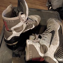 RARE COLLECTIBLE NIKE " KOBE IX 9 ELITE  2014 SNEAKERS SIZE 12 