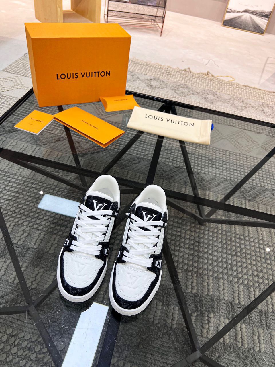 LV Trainer Shoes Black And White Size 12 for Sale in Lawrence, MA