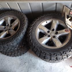 Aggressive 35x12.50 R20 TIRES