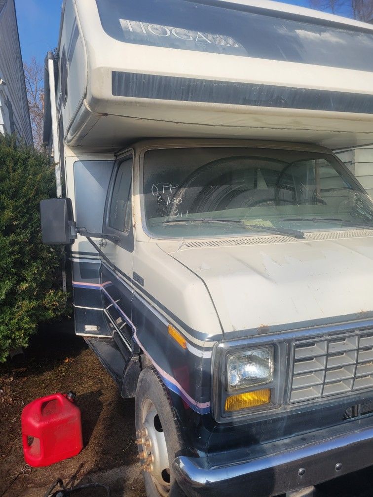 1991 Ford E-350