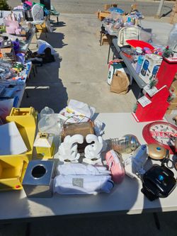 Yard sale !!