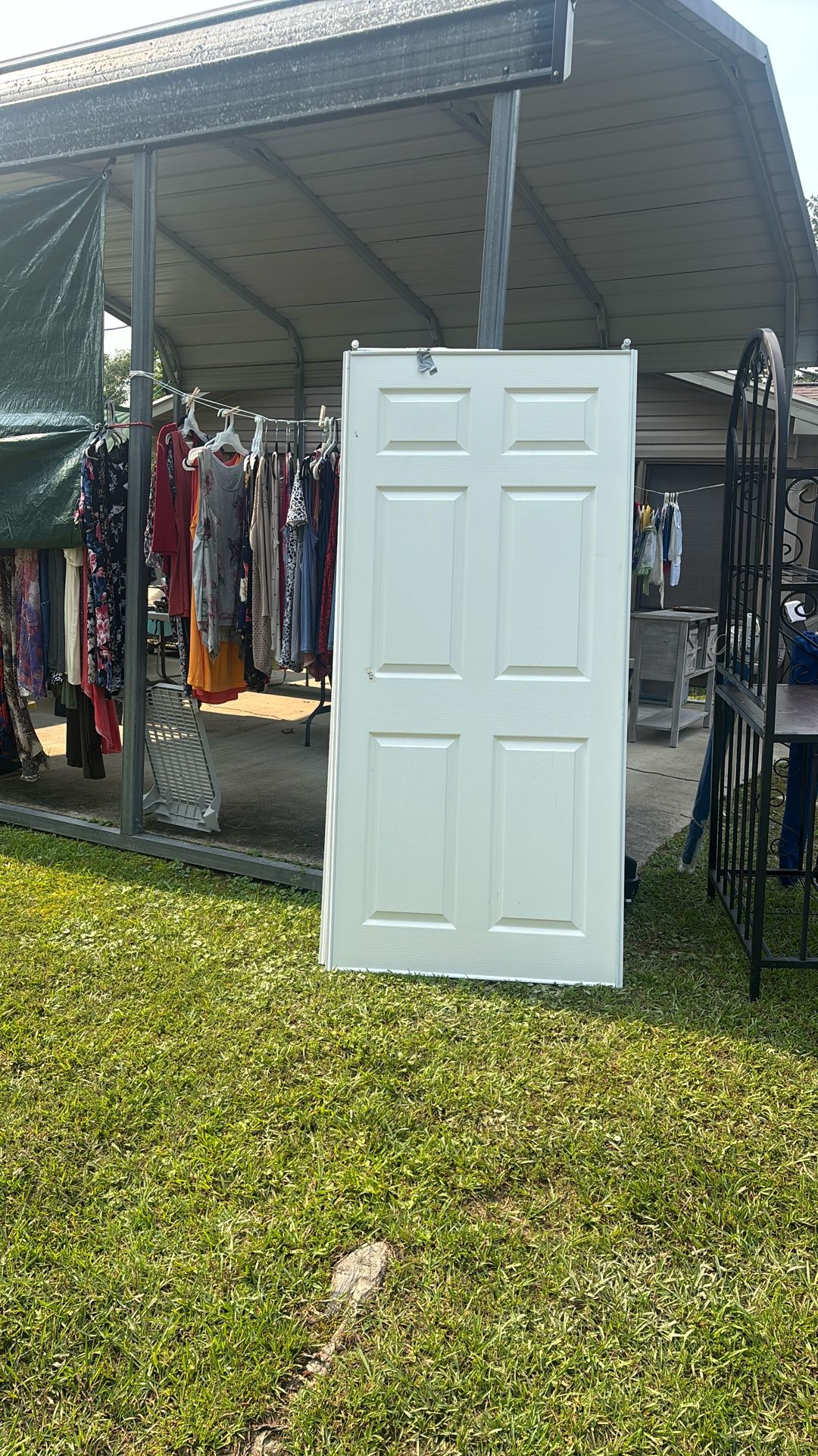 Sliding Bypass Closet Doors
