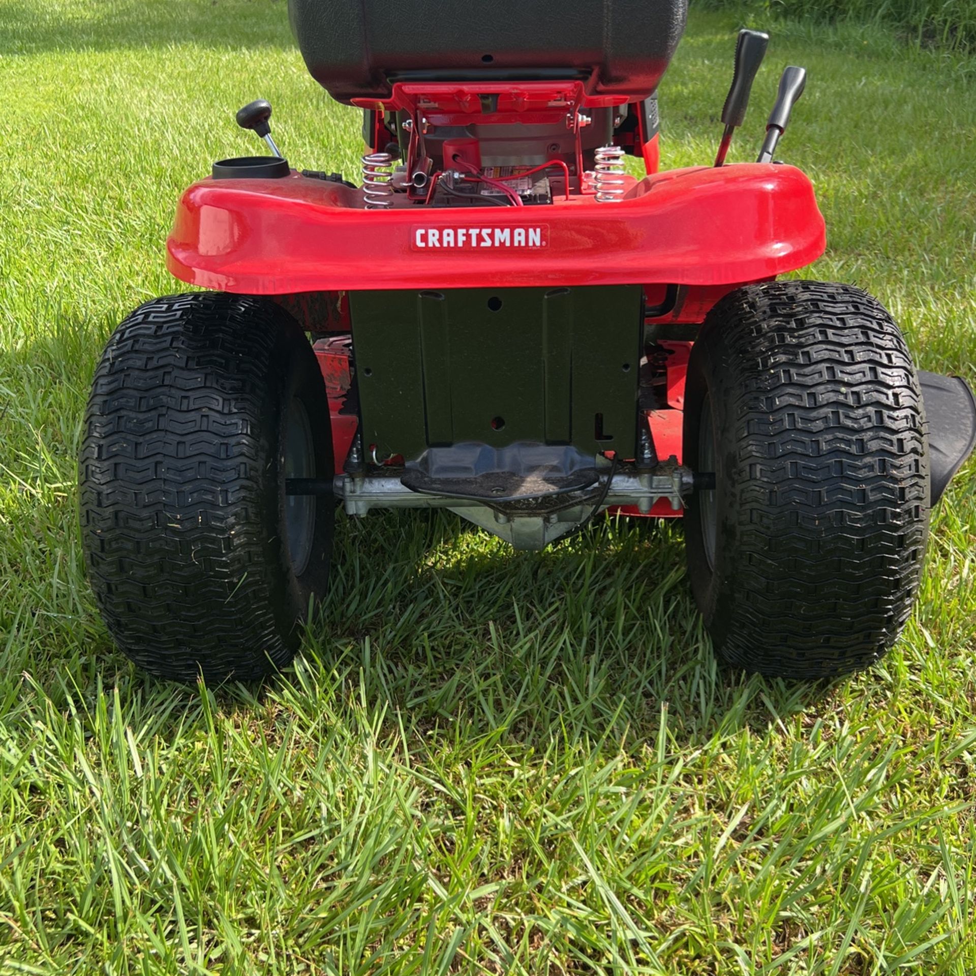 BLACK FRIDAY SALE! Riding Mover Craftsman T110 42l for Sale in