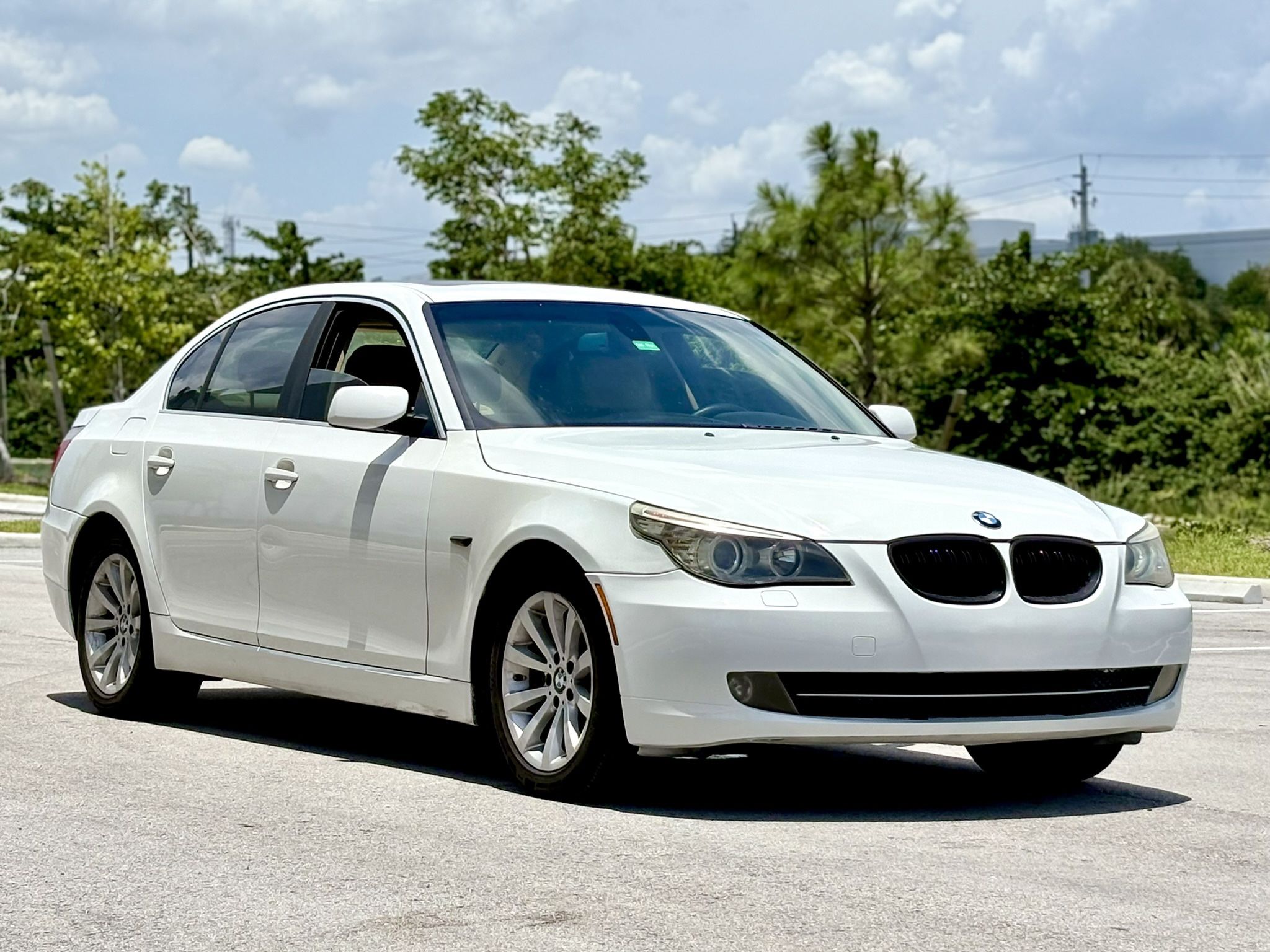 2009 BMW 528i