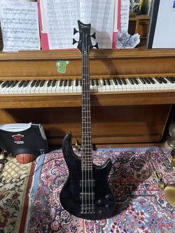 Dean Guitars E10APJ Electric Bass Guitar Classic Black