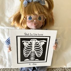 O  Precious Moments Dolls 