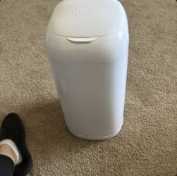 Diaper pail