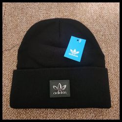 ADIDAS BEANIE HAT. 