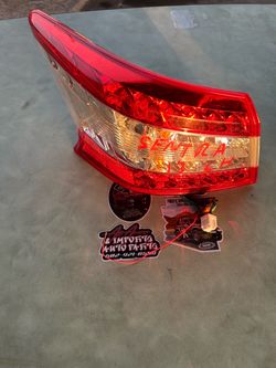 2013-2015 Nissan Sentra driver side taillight