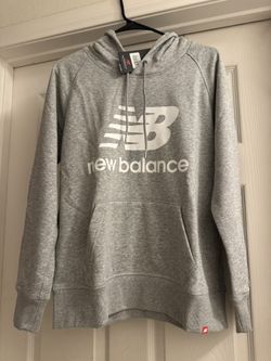 New Balance Gray Essentials Pullover Hoodie Woman-Medium