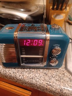 CLASSIC CICENA ALARM,RADIO, EXCELLENT CONDITION ONLY PICK UP 