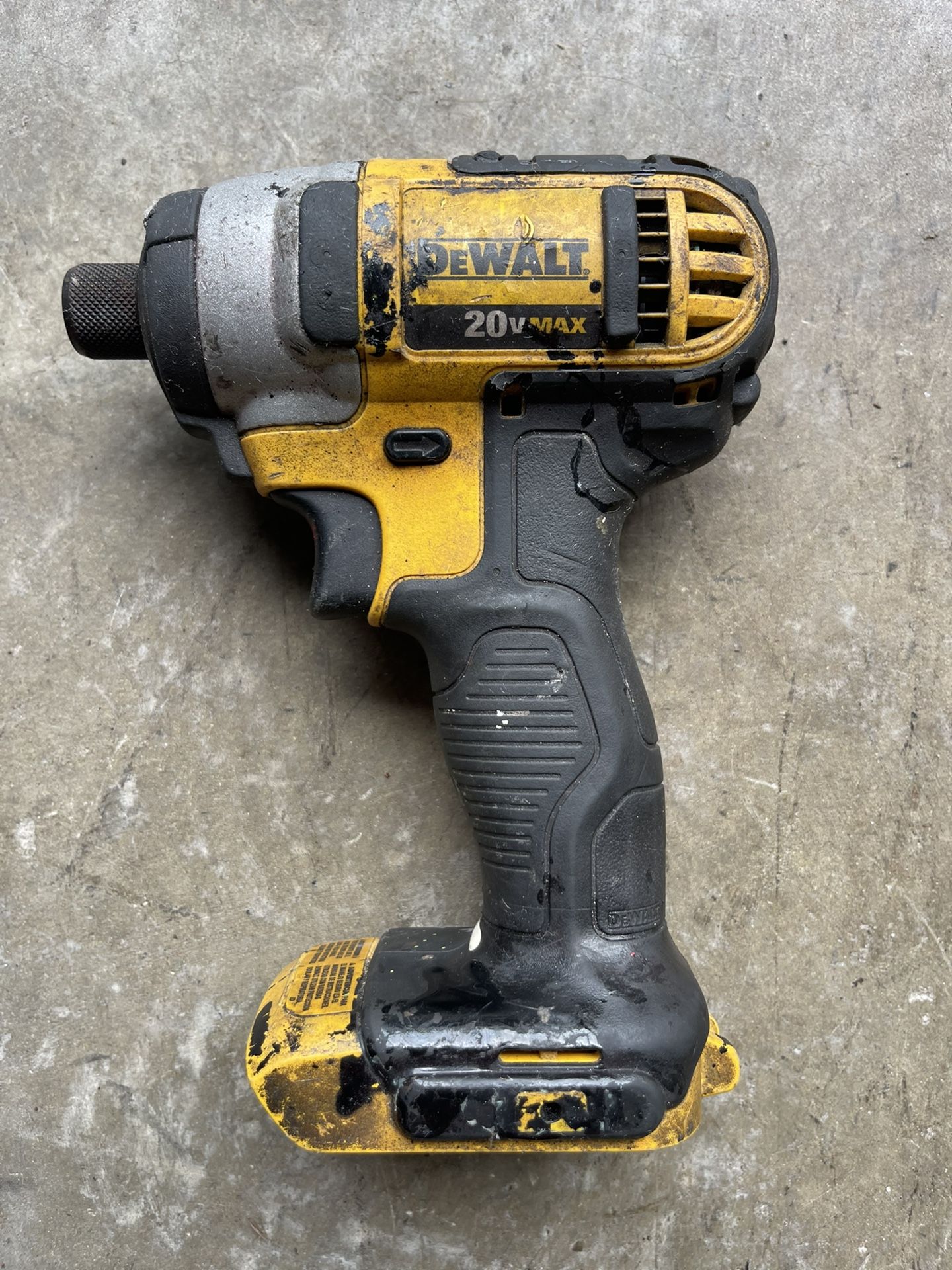 DEWALT 20V MAX* Cordless 1/4 in. Impact Driver (Model DCF885B)
