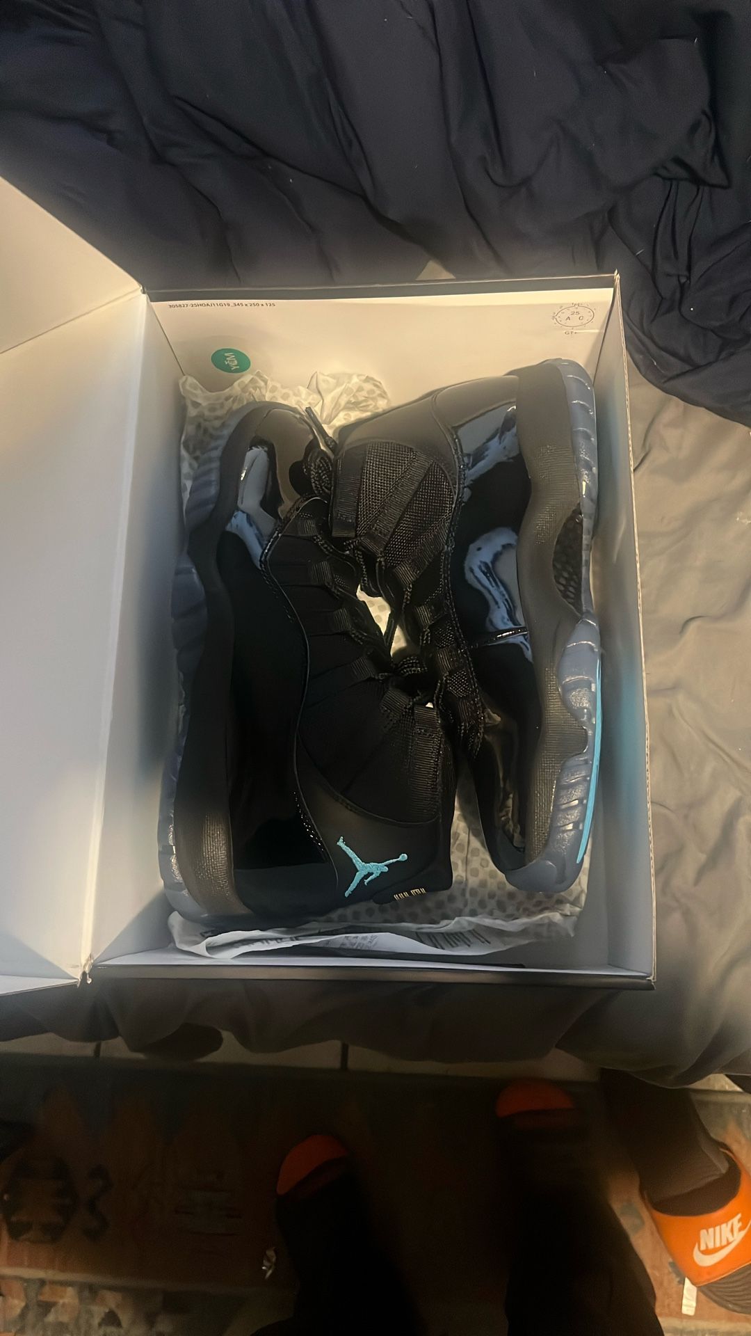 Air Jordan 11 Gamma Size 9.5