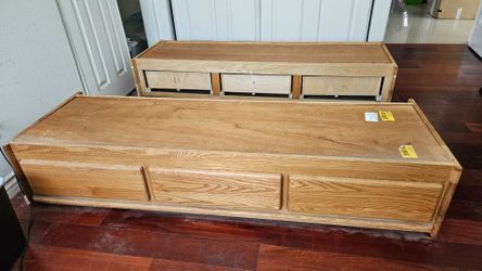 Wood Twin Size Platform Bed Frame w/ Drawers