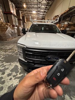 Llaves de autos / car keys and remotes