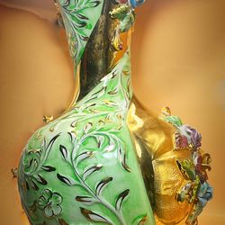 PEREIRAS VALADO Portugal rare painted vase Midcentury Antique 13.5” Capodimonte