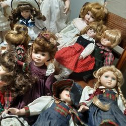 Antique Dolls 